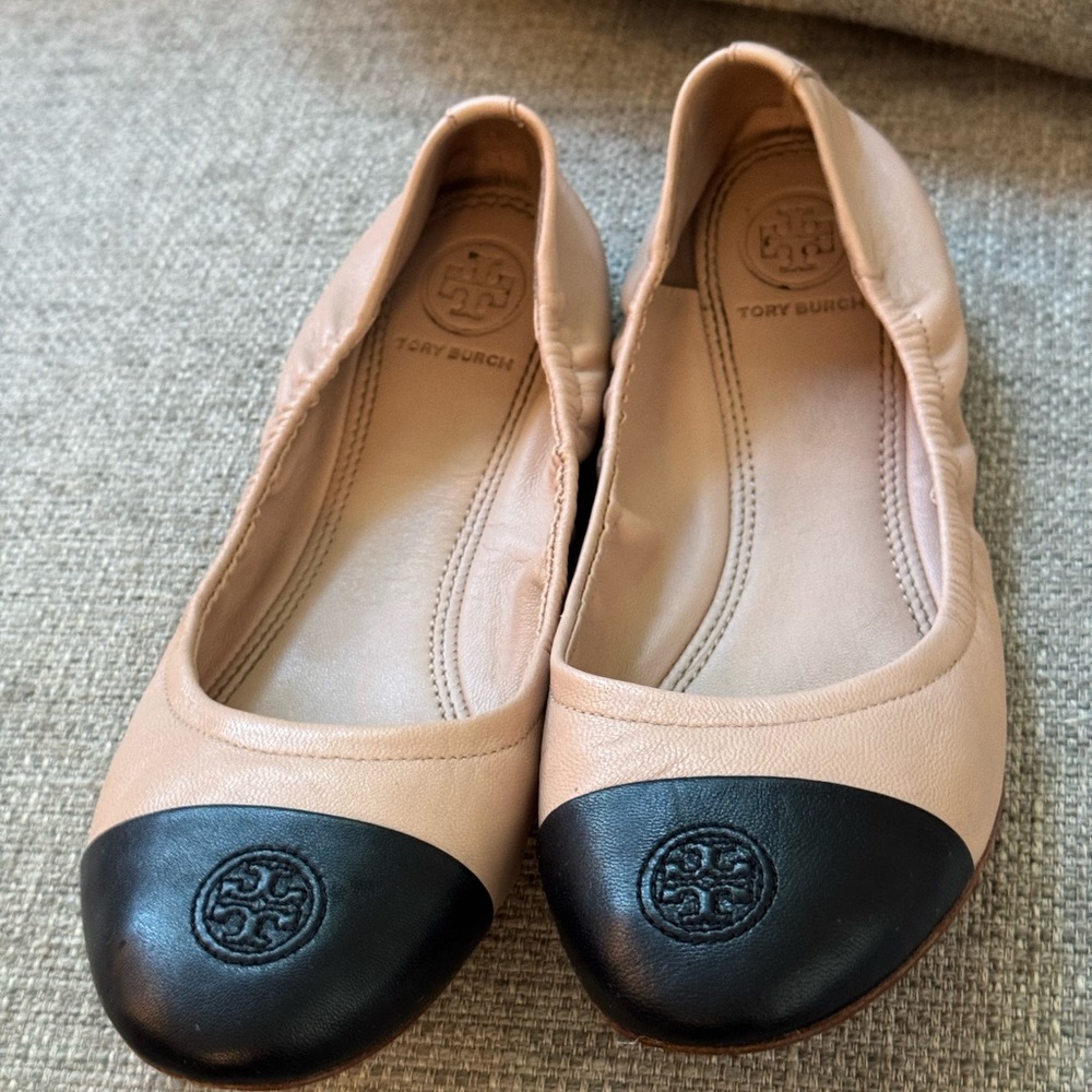 Tory Burch Beige and Black Flats